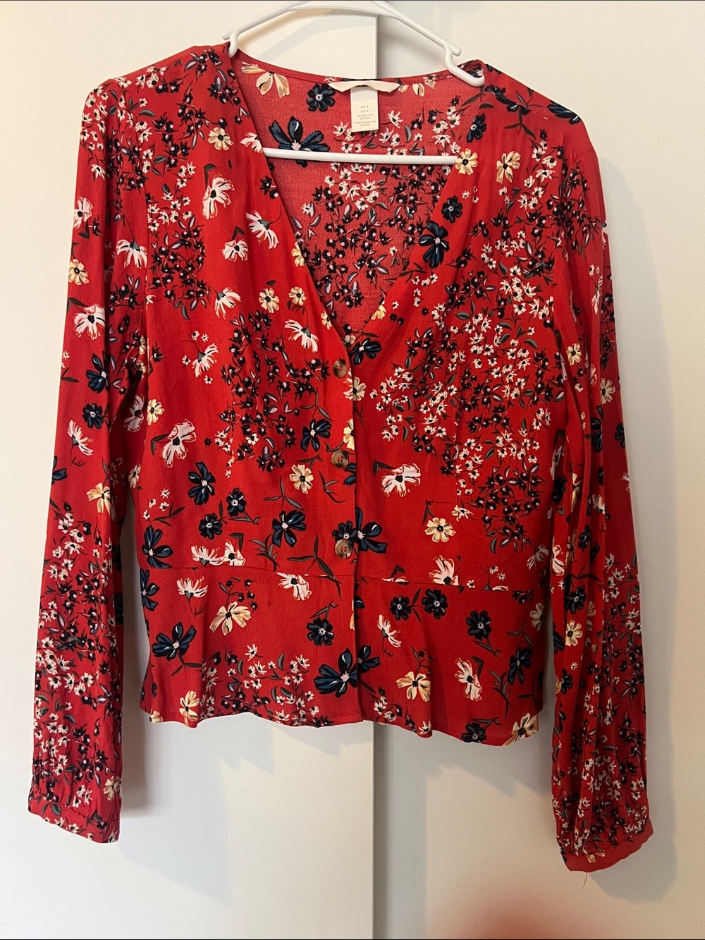 H&M Red Floral V-Neck Button Front Blouse